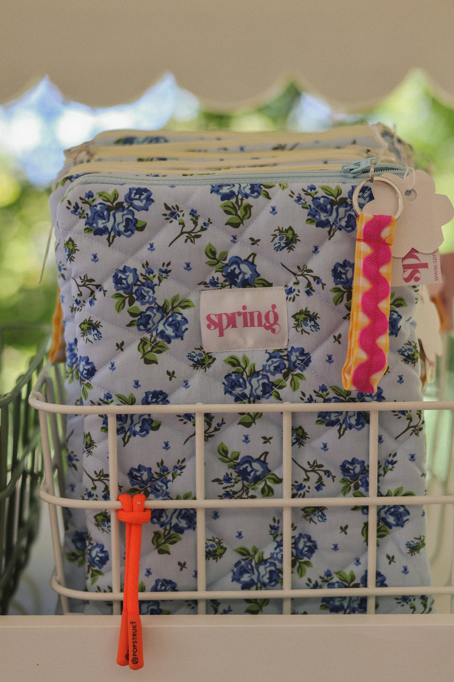 Book sleeve with Ric Rac keychain