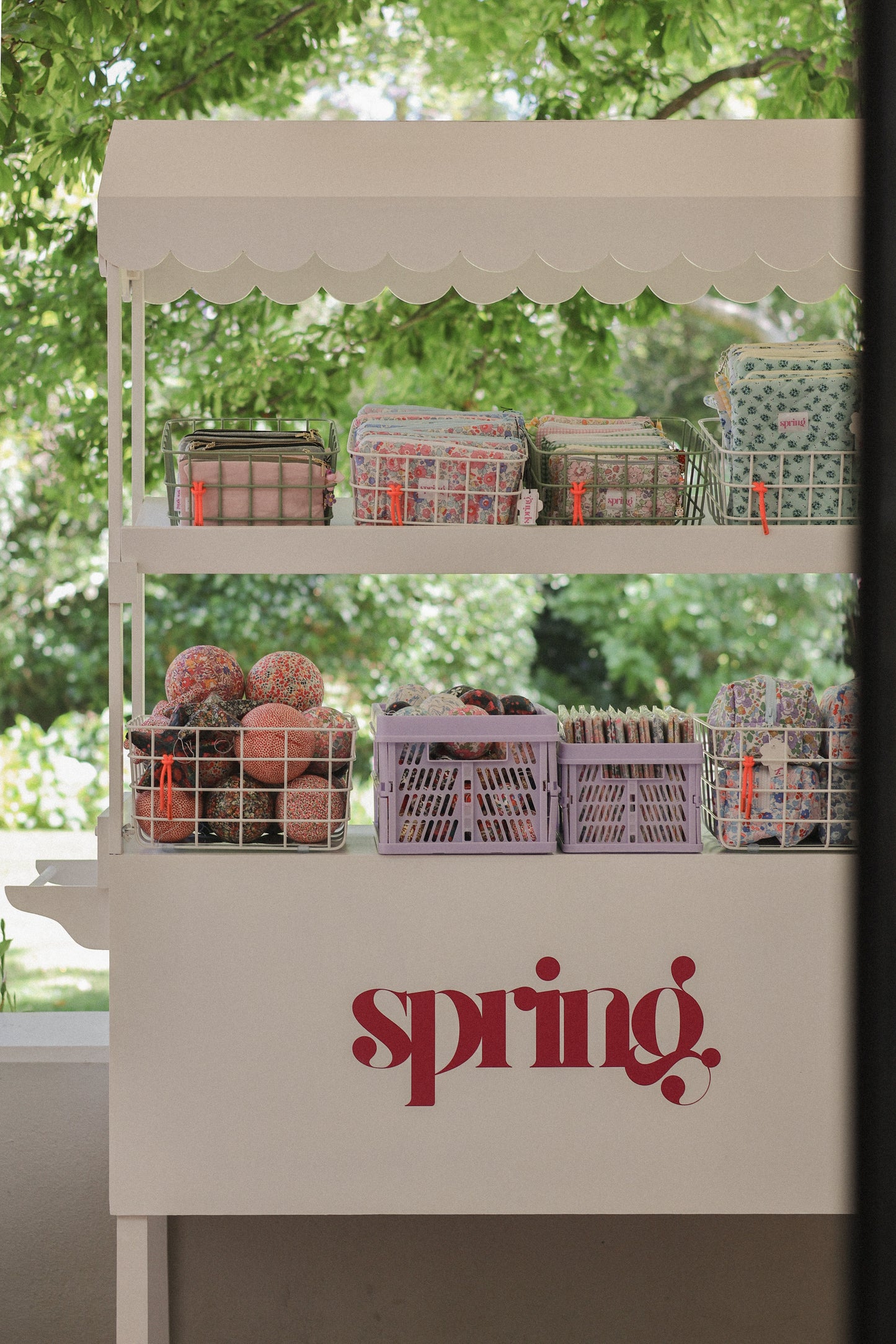 Make-up pouch with frill or charms