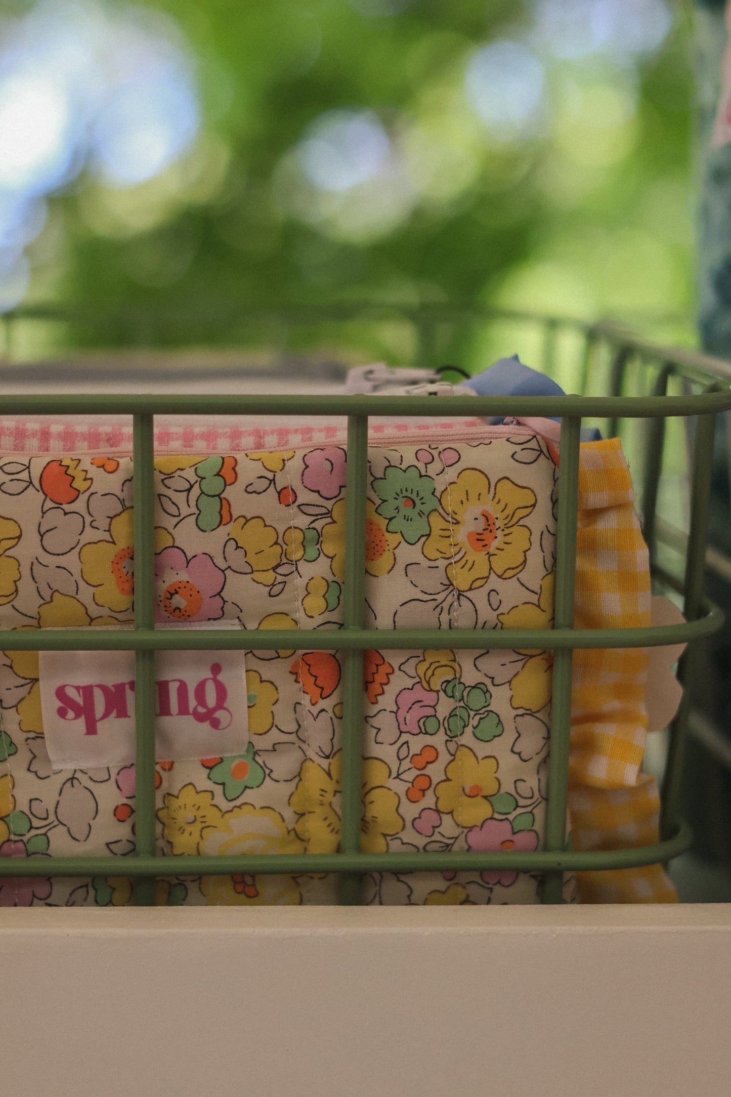 Make-up pouch with frill or charms