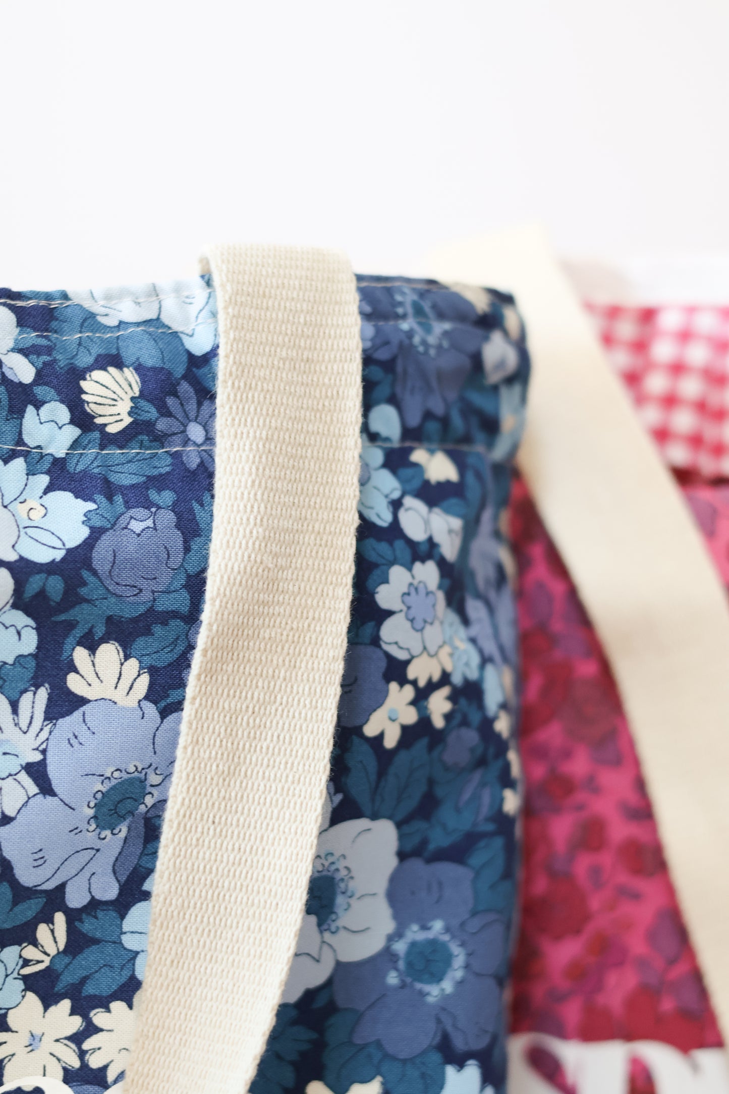 Spring tote