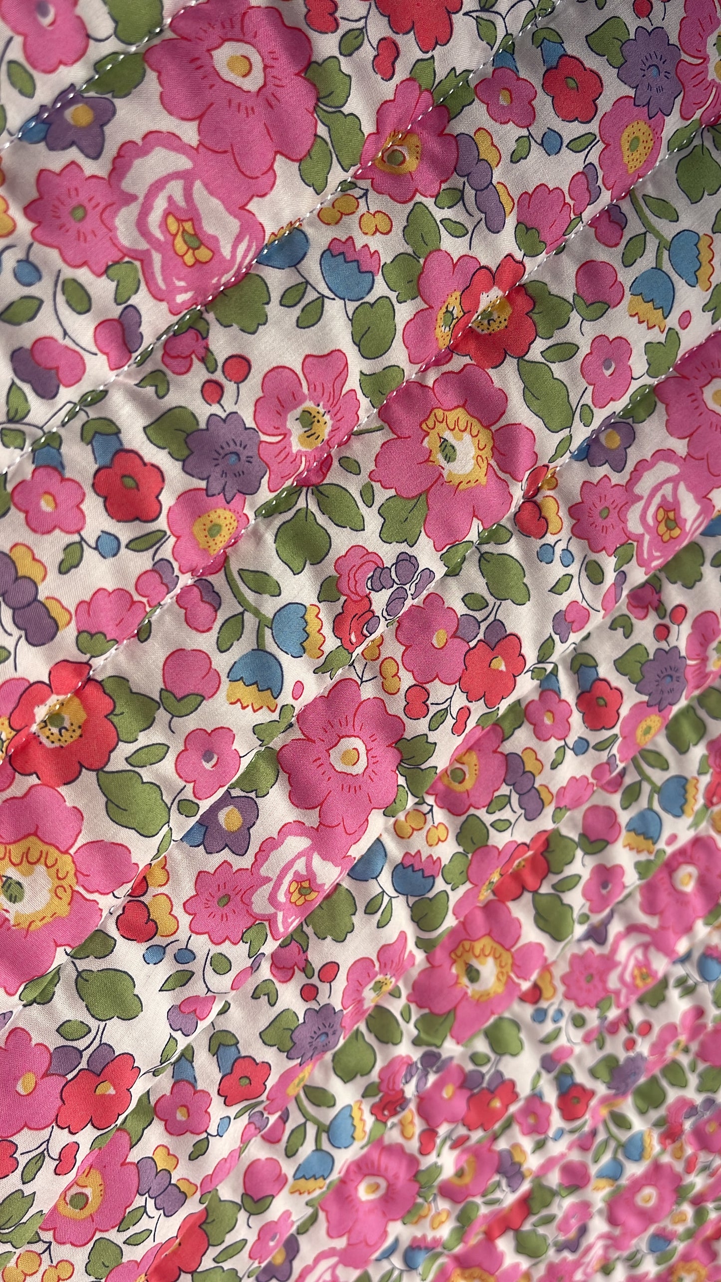 Single bed quilted throw