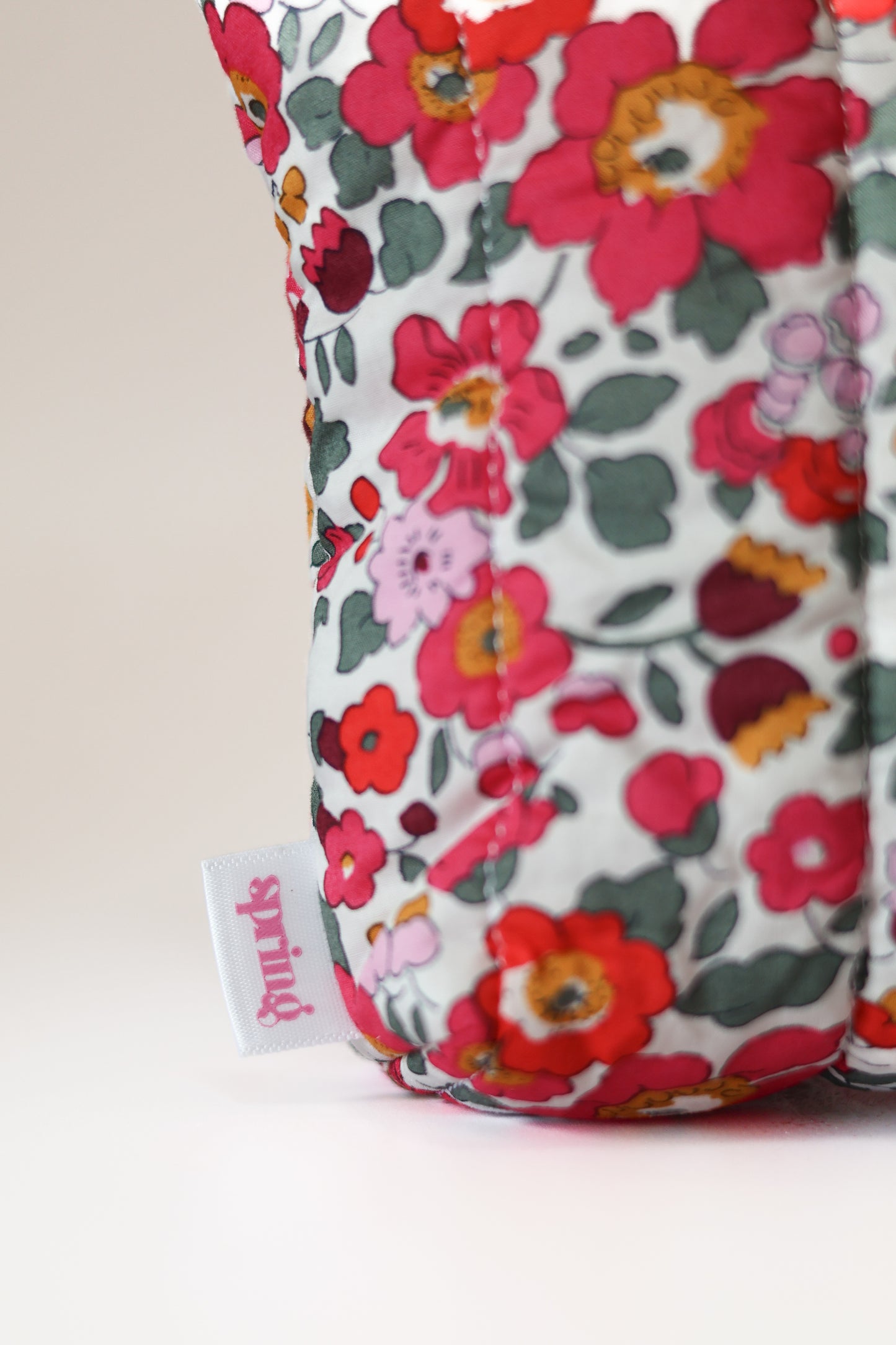 Cosmetic bag