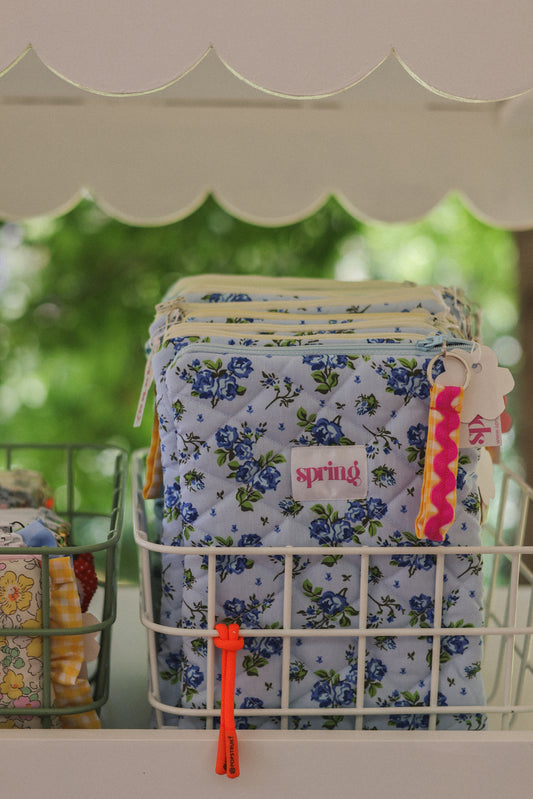 Book sleeve with Ric Rac keychain