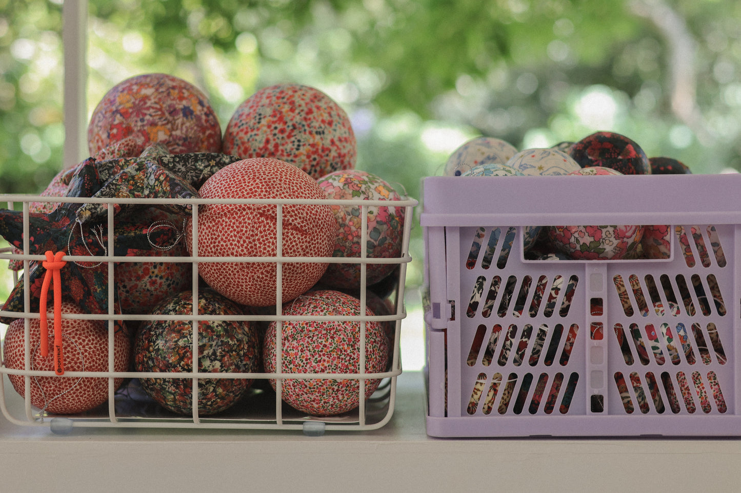 Christmas baubles (large)