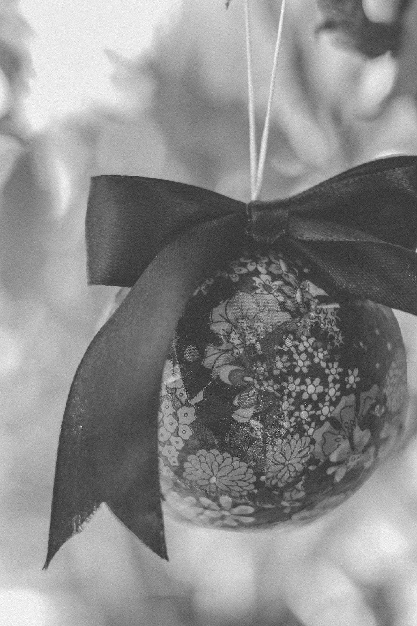 Christmas baubles (medium)