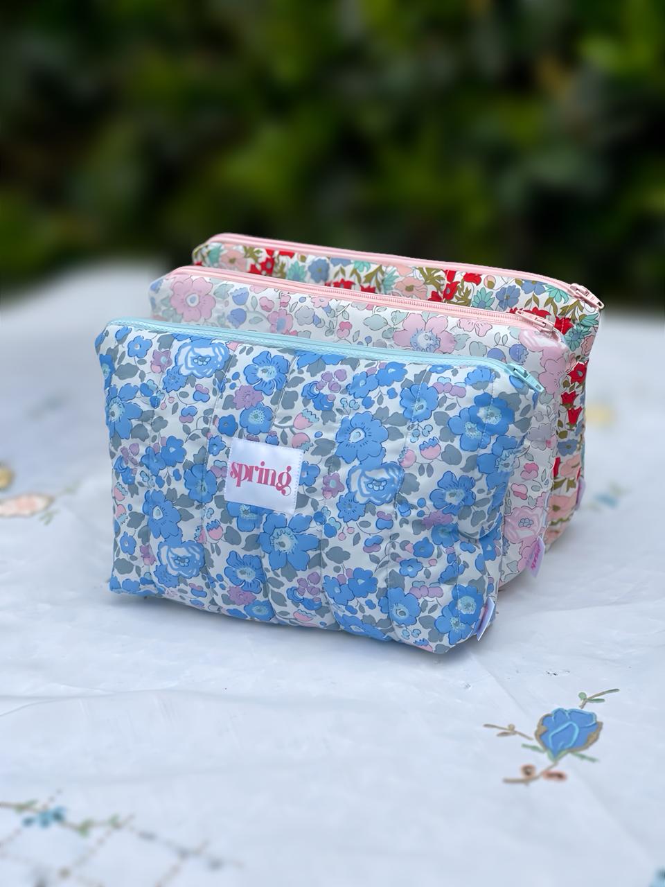 Cosmetic bag